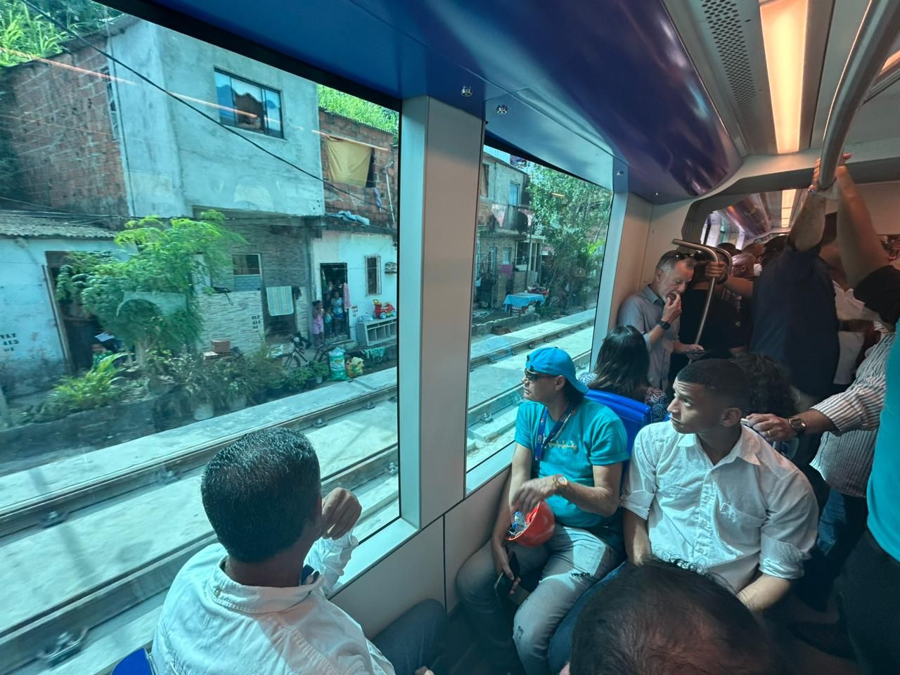 Primeira viagem-teste do VLT aconteceu no dia 19 de dezembro | Foto: Matheus Caldas/Aratu On