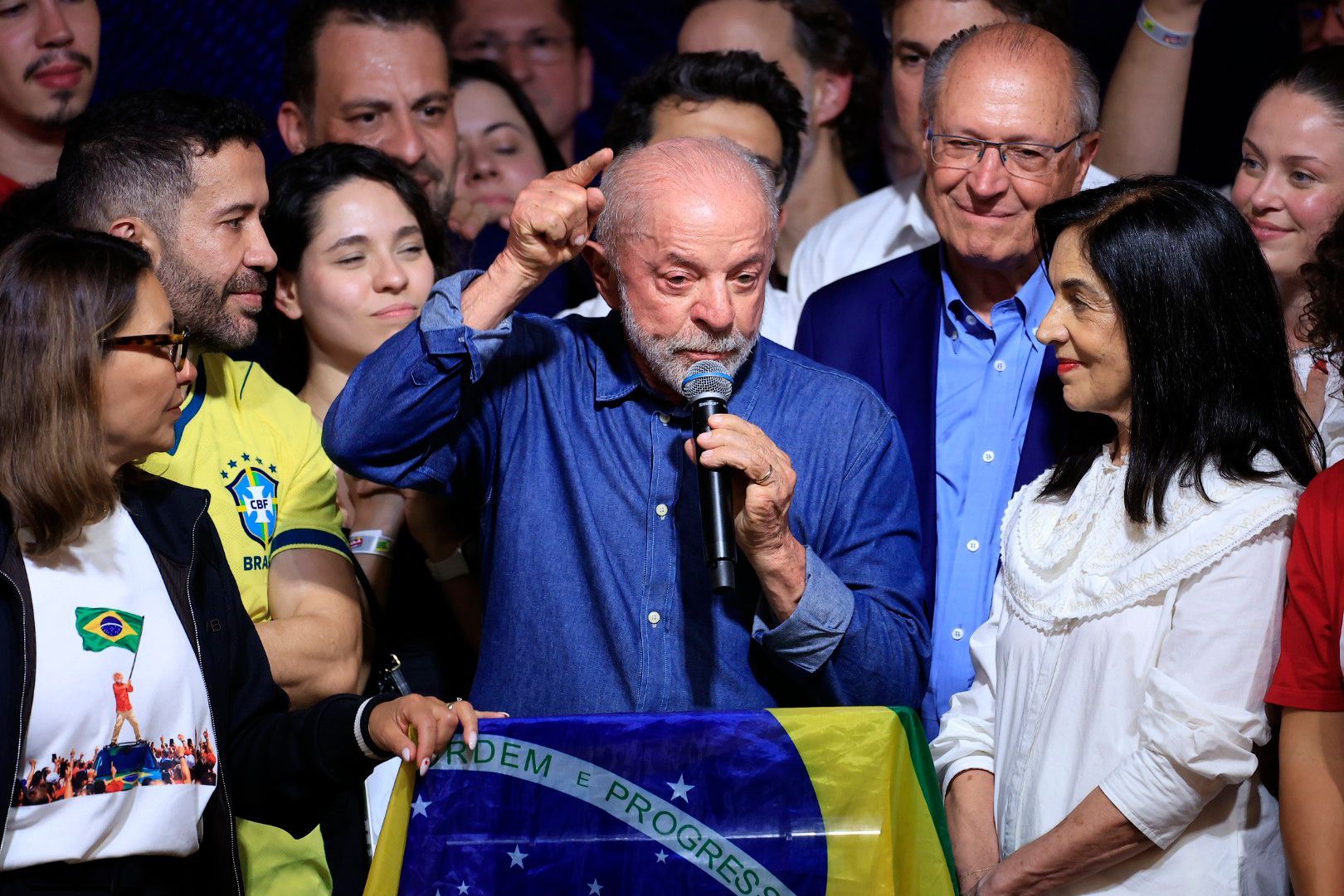 Durante o pronunciamento, Lula afirmou que pretende estabelecer uma relação mais direta com a população. | Foto: Paulo Pinto/Agência Brasil