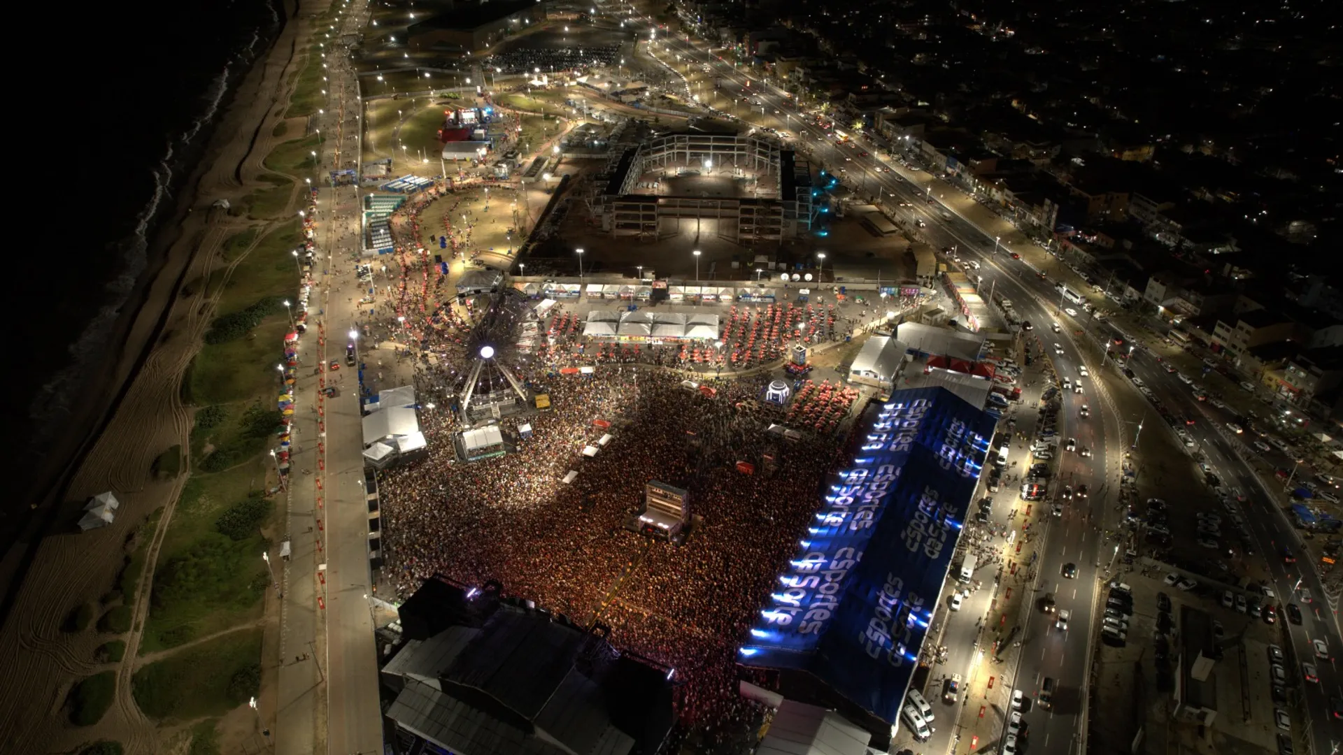 Os shows acontecem na Arena O Canto da Cidade, localizada na orla da Boca do Rio. | Foto: Alexandre Dias/Saltur