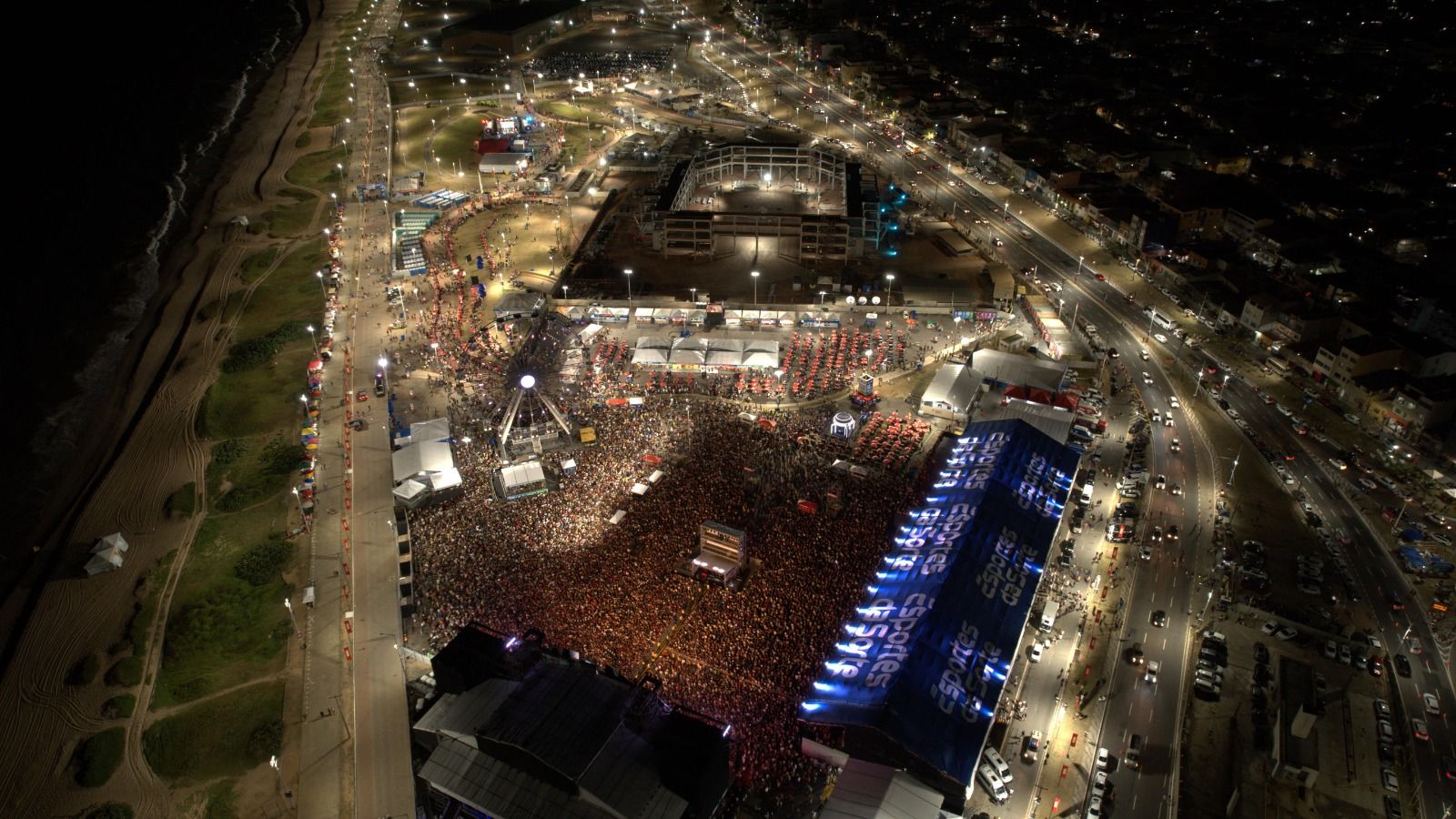 Os shows acontecem na Arena O Canto da Cidade, localizada na orla da Boca do Rio. | Foto: Alexandre Dias/Saltur