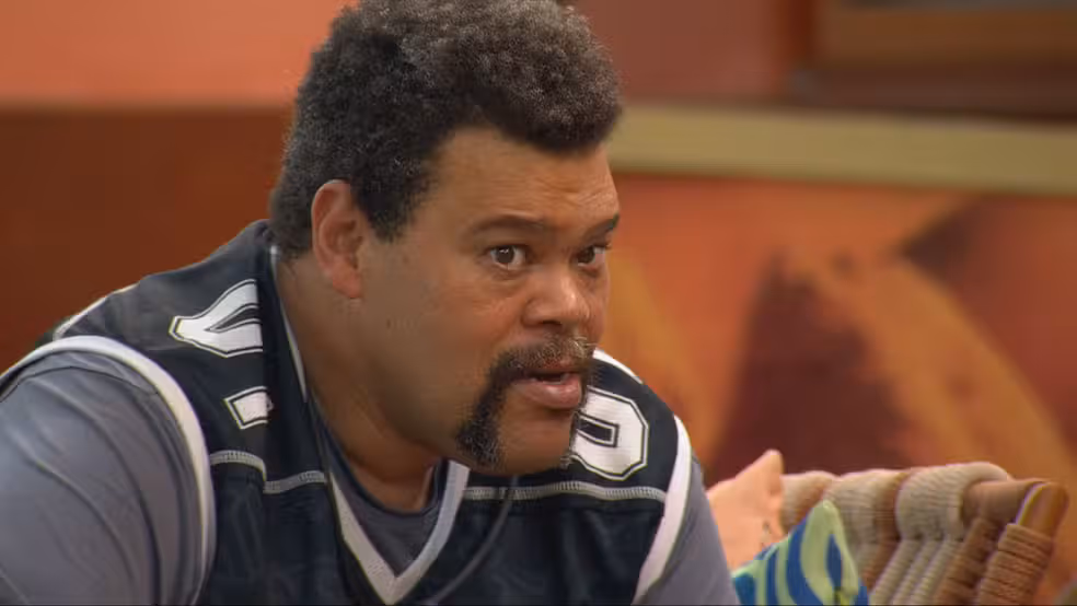 Na madrugada desta sexta-feira (6), o ator Babu Santana voltou a criticar Ana Paula no BBB 26. | Foto: Gshow