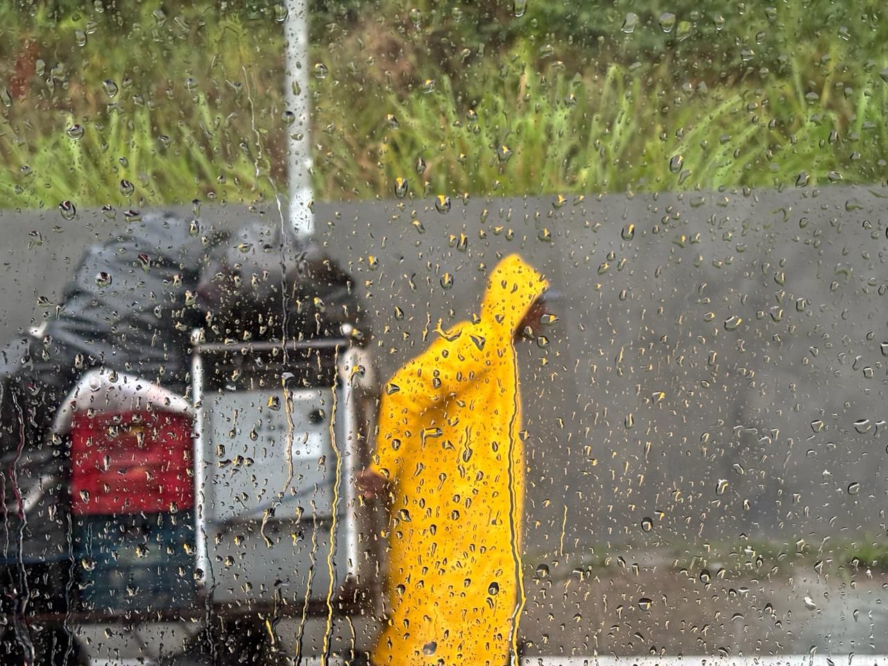 O Inmet emitiu um alerta de chuvas intensas para Salvador e outros mais de 130 munic&iacute;pios da Bahia. | Foto: Bruna Castelo Branco/Aratu On