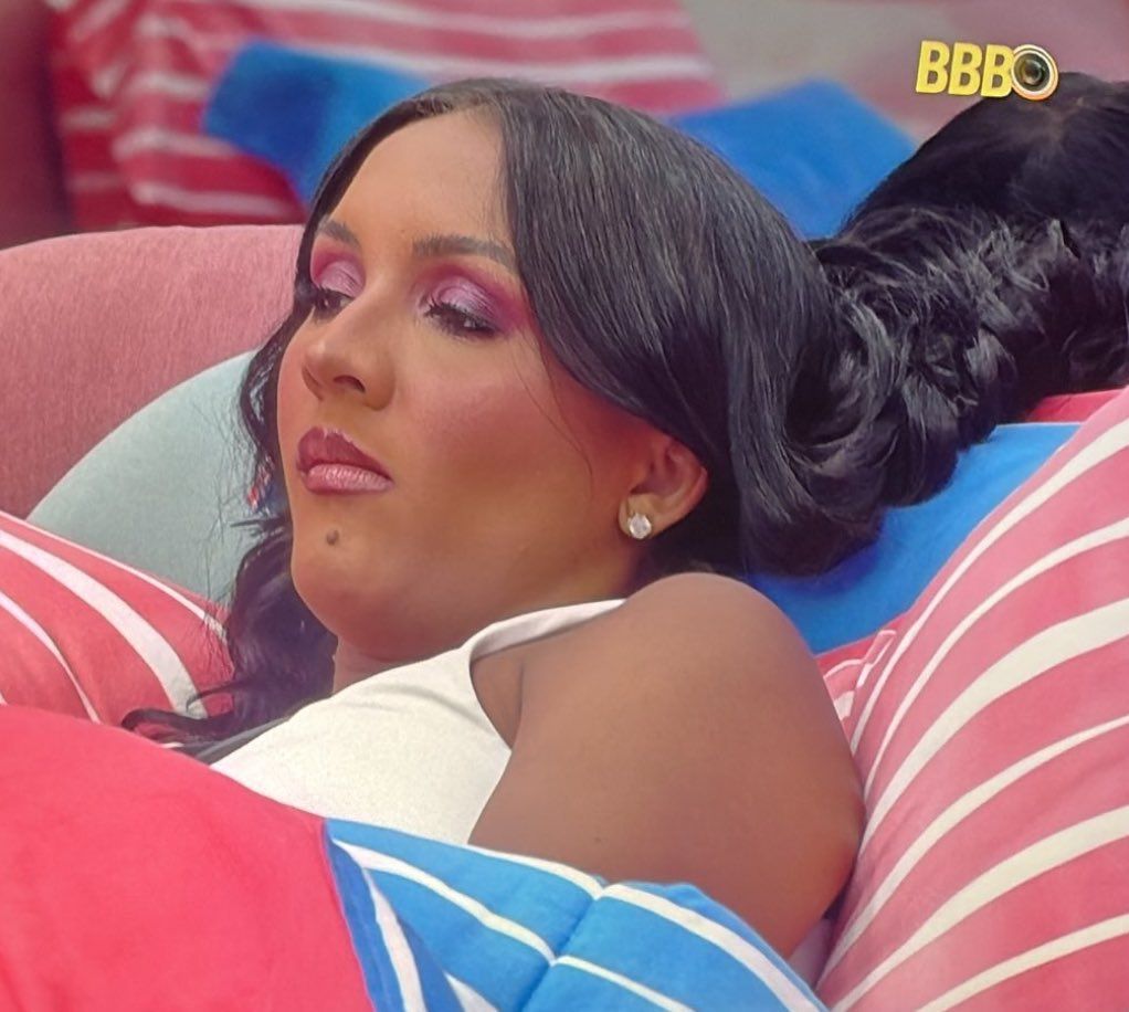 Maxiane afirmou ter se sentido desrespeitada após Ana Paula comentar sobre a sombra roxa que ela usou no BBB 26. | Foto: Globoplay/Reprodução