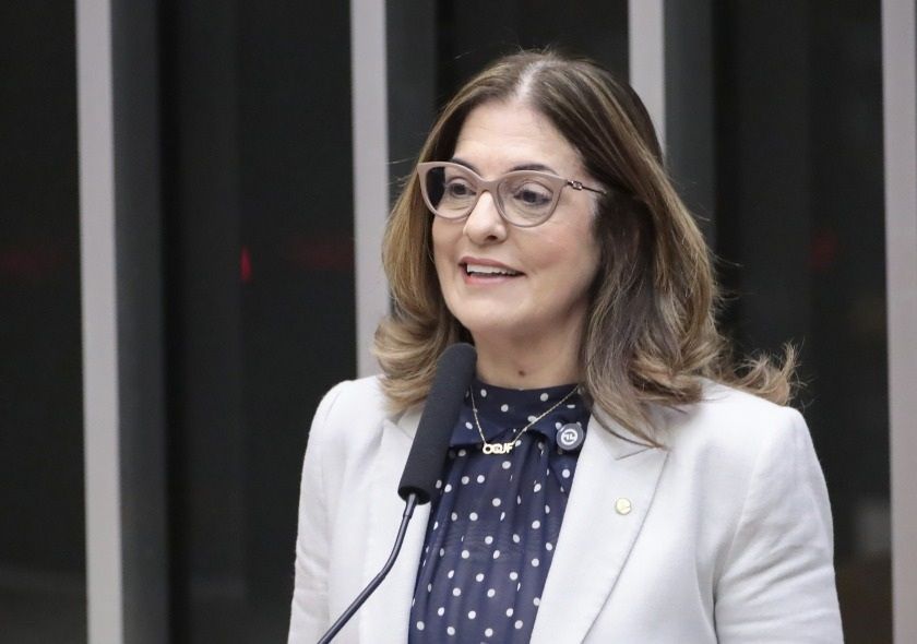 Deputada Federal Rogéria Santos
