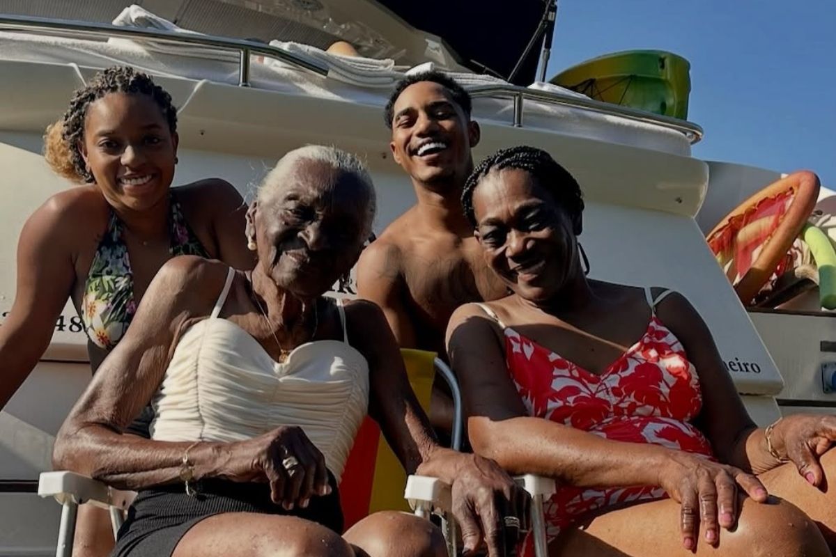 O Kanalha e família. Foto: Reprodução / Instagram @reginacase