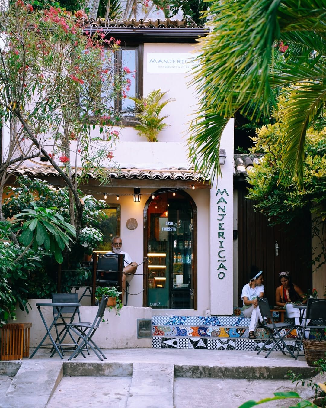 Caf&eacute; Casa Floresta, localizado no cora&ccedil;&atilde;o bo&ecirc;mio de Salvador, no bairro do Rio Vermelho. | Foto: Arquivo Pessoal