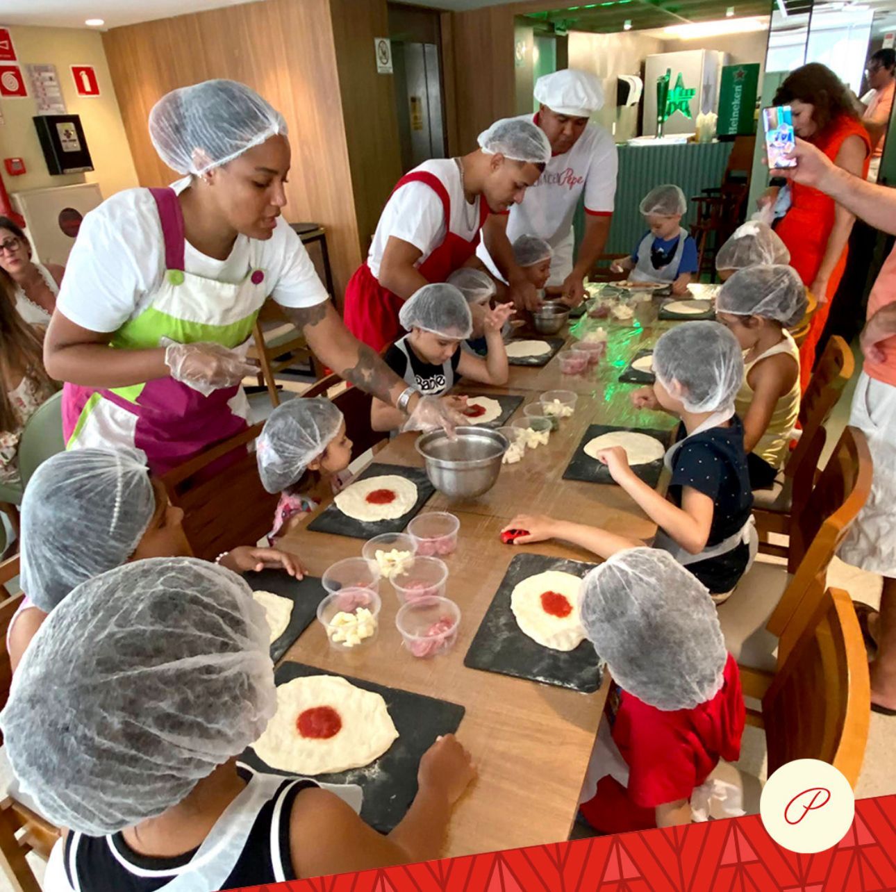 O Almacen Pepe promove, na unidade do Shopping Barra, a Col&ocirc;nia de F&eacute;rias do Pepe, com gastronomia, teatro e recrea&ccedil;&atilde;o. | Foto: Divulga&ccedil;&atilde;o