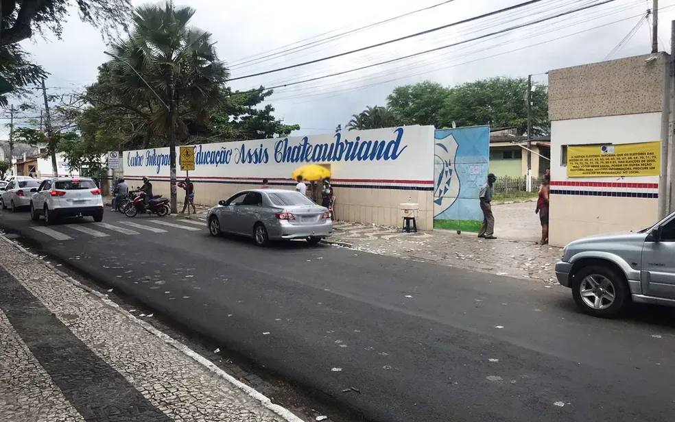 Os adolescentes s&atilde;o apontados como coautores da morte de Daniel Lobo, de 15 anos, morto em frente a escola em Feira de Santana. | Foto: Redes Sociais