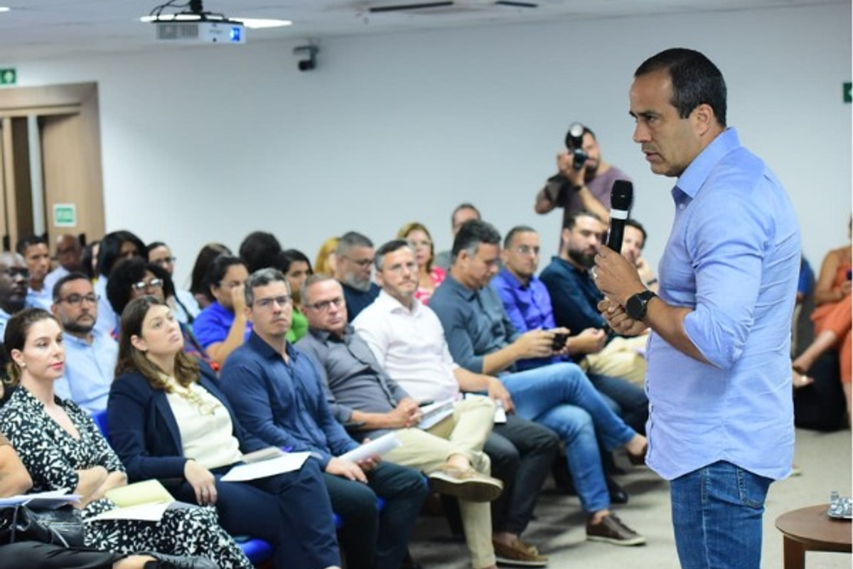 Reunião de representantes da educação municipal de Salvador. Foto: Valter Pontes