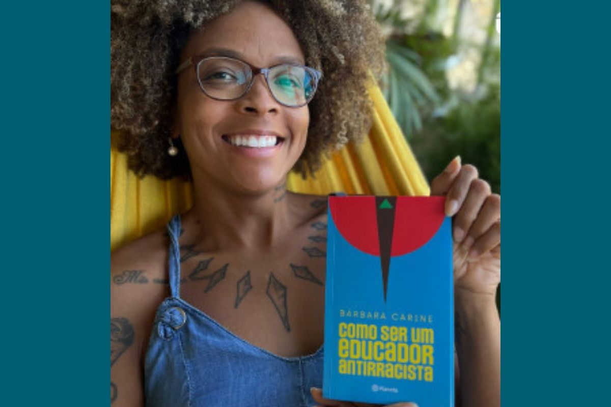 Barbara Carine recebeu o prêmio Jabuti 2024 por seu livro livro