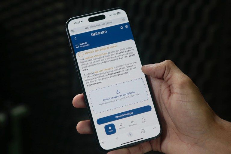 Ferramenta de correção da redação do aplicativo MEC Enem. Foto: Divulgação / MEC