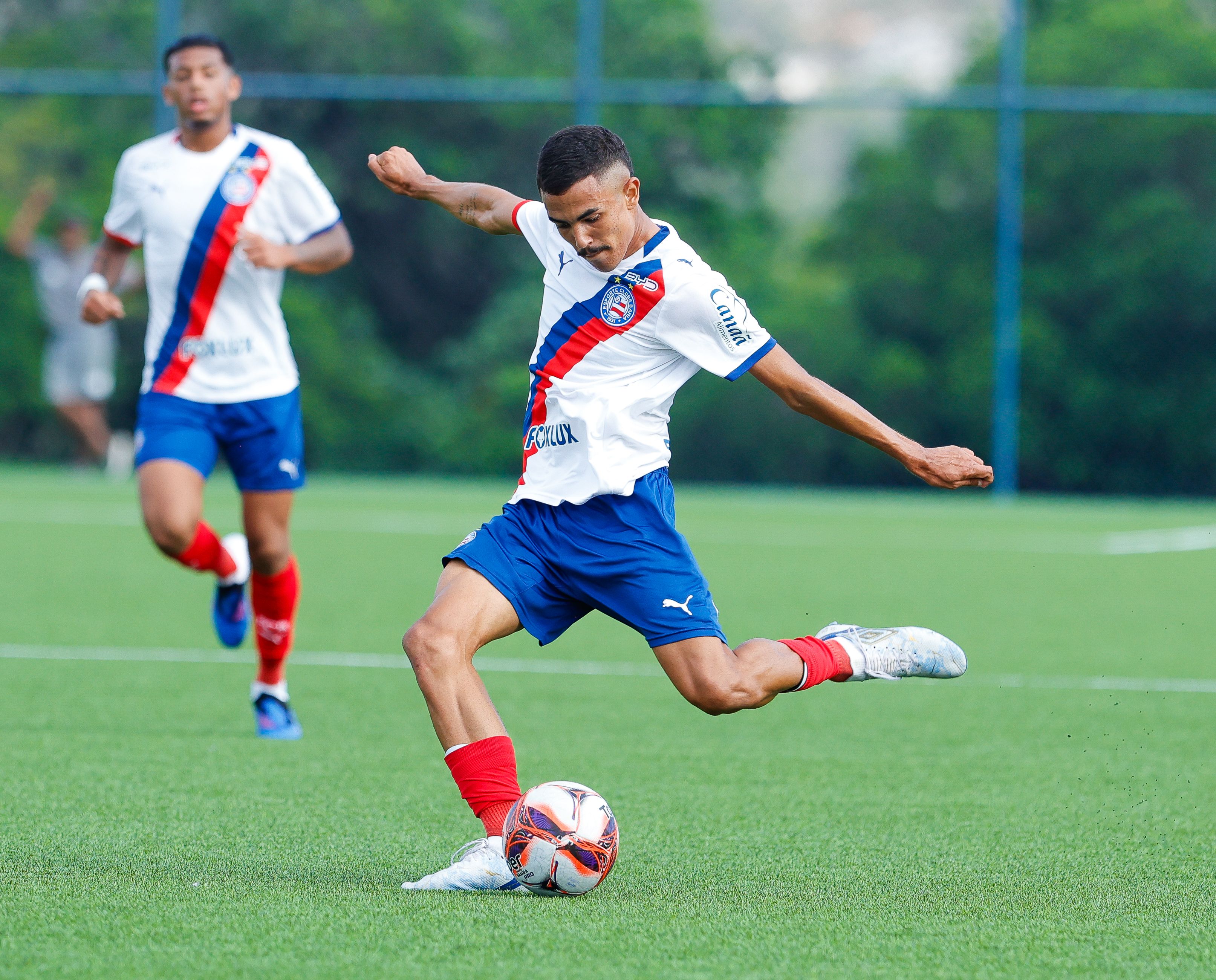 O confronto coloca frente a frente equipes que vivem momentos distintos na competi&ccedil;&atilde;o. | Catarina Brand&atilde;o/EC Bahia