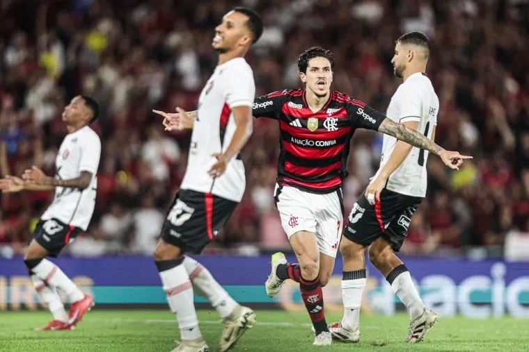 Flamengo 8 Vitória 0