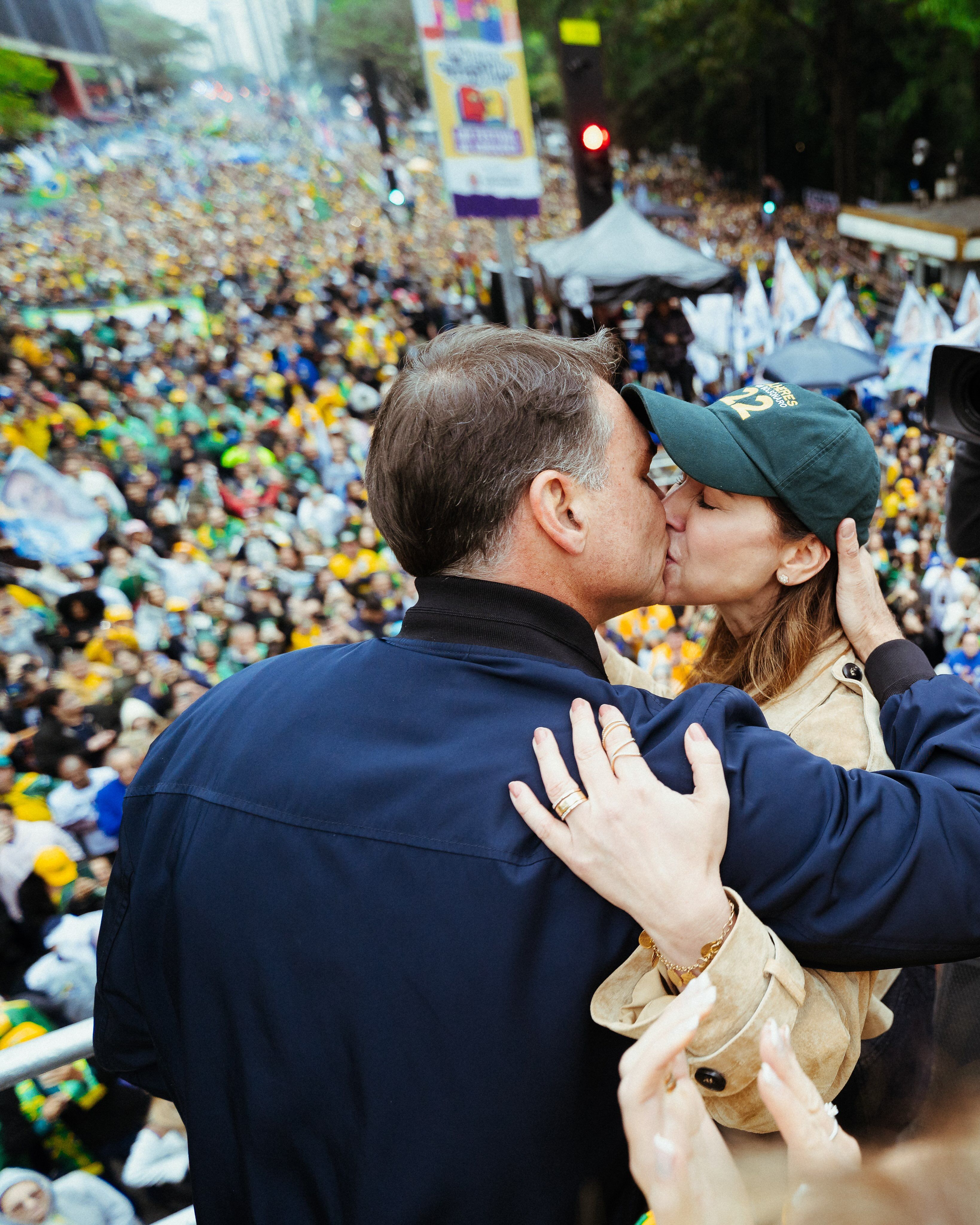 Caso Flávio vença o segundo turno e assuma a Presidência da República, Fernanda poderá se tornar a primeira-dama do Brasil. | Foto: Redes Sociais