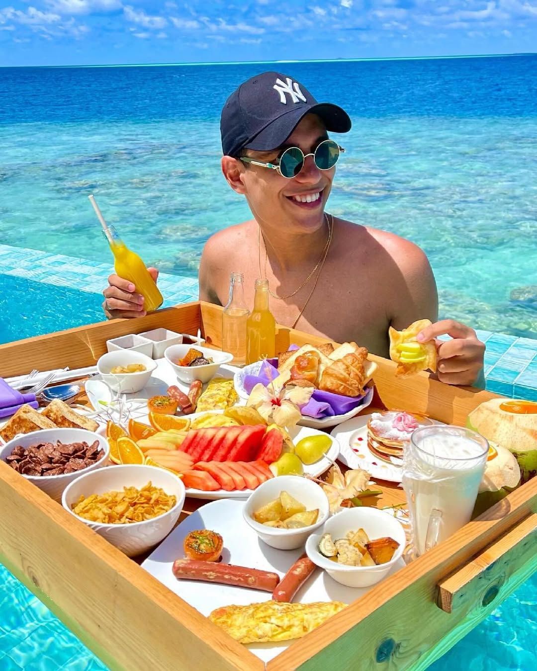 Segundo a investiga&ccedil;&atilde;o, Raphael teria recebido R$ 370 mil do artista por servi&ccedil;os de publicidade. | Foto: Redes Sociais