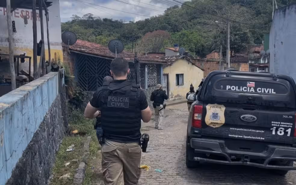 Uma adolescente de 17 anos foi apreendida em flagrante na ter&ccedil;a-feira (26), suspeita de participar de um esquema de extors&atilde;o. | Foto: Ascom/PC-BA