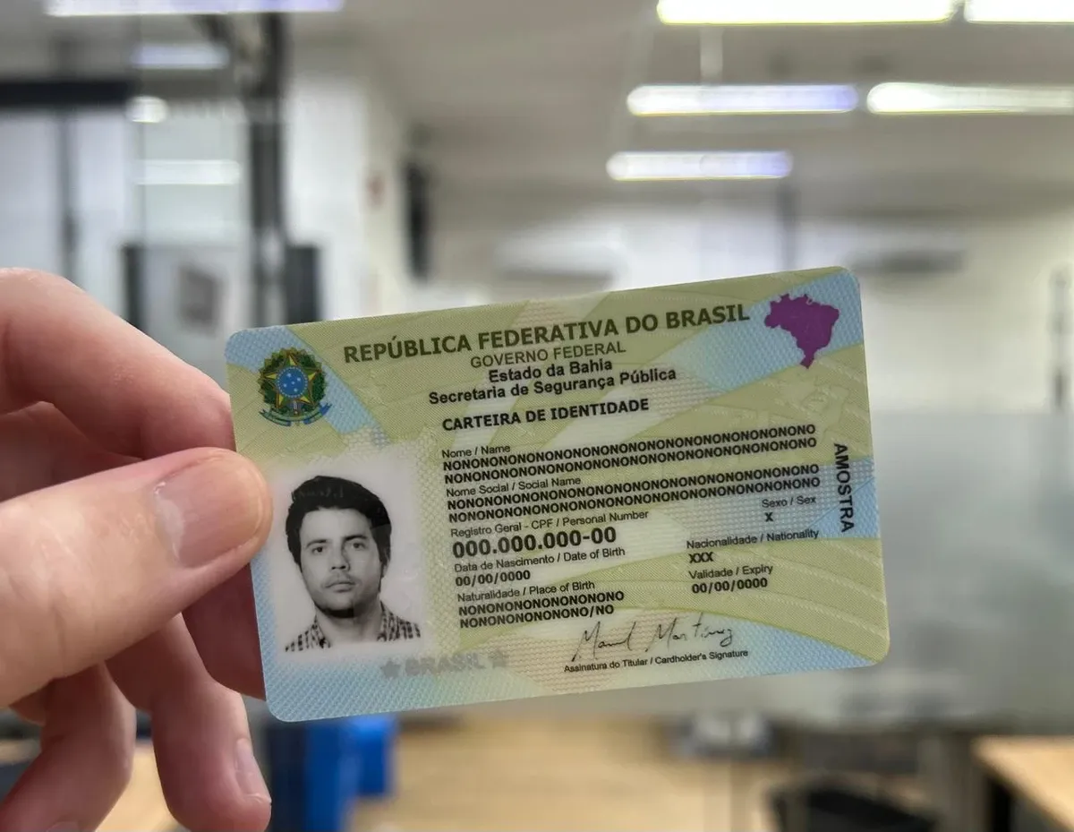 A vers&atilde;o em cart&atilde;o da carteira de identidade surge como uma alternativa mais resistente ao modelo em papel. | Foto: Divulga&ccedil;&atilde;o