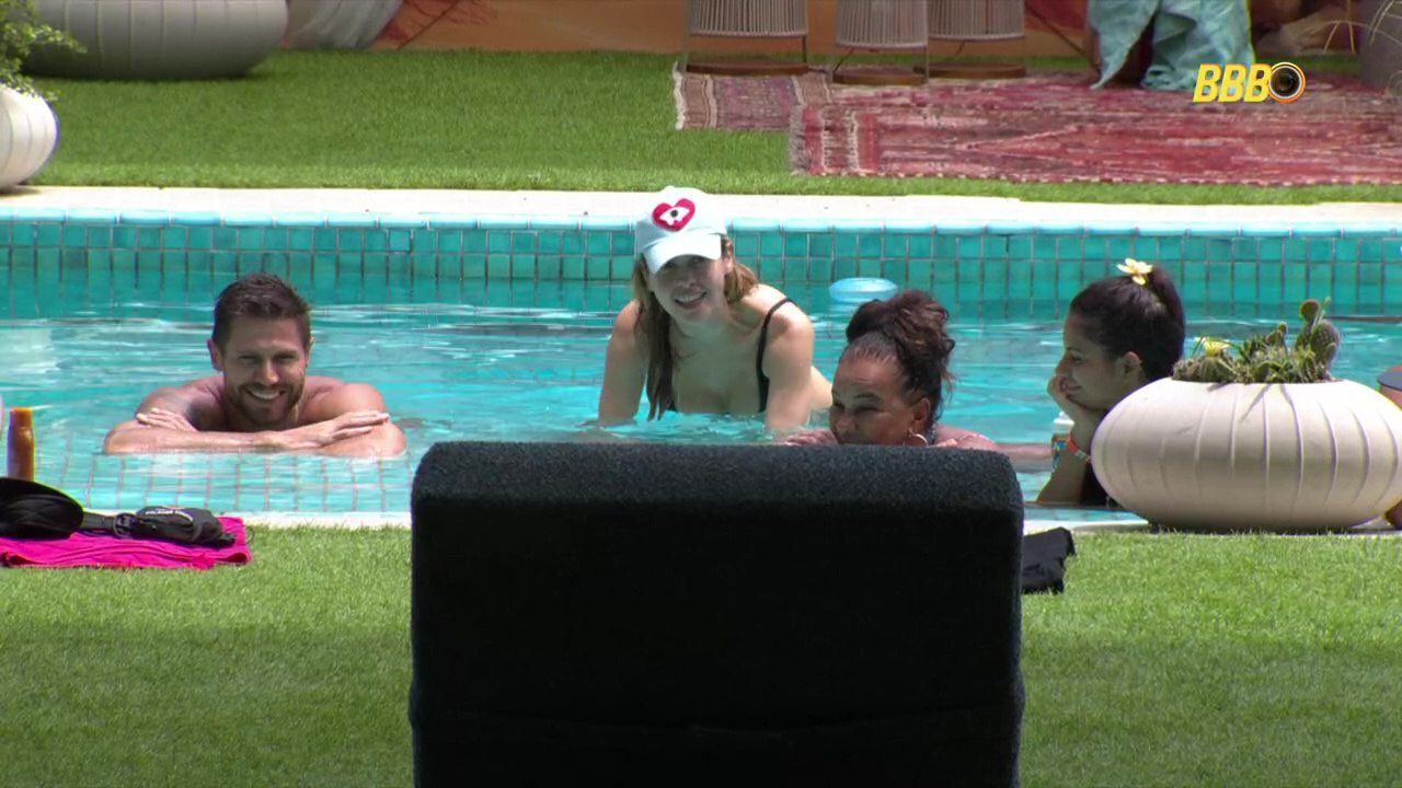 Jonas, do BBB 26, relembrou inseguranças da adolescência e revelou procedimentos cirúrgicos estéticos que realizou ao longo da vida. | Foto: Gshow