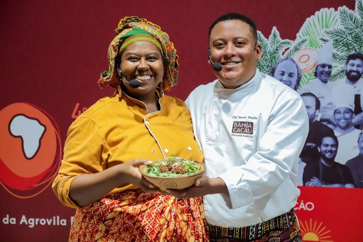 Professora Lourence Alves e Chefe Jônatas Bomfim. Foto: Reprodução / Instagram @ festivaldodendê