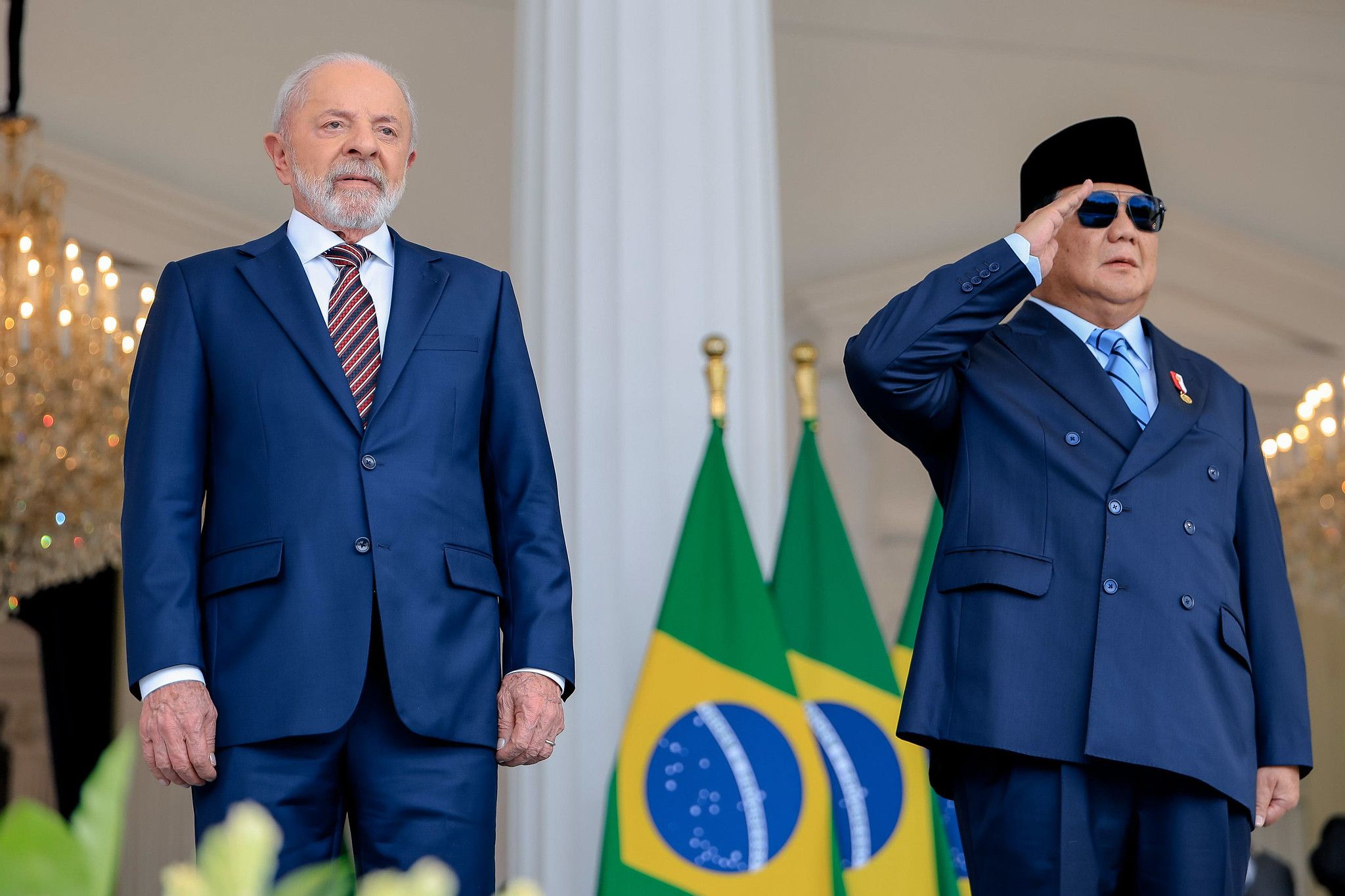 Presidente Lula durante cerimônia oficial de chegada ao Palácio Merdeka, em Jacarta (Indonésia) | Foto: Ricardo Stuckert / PR