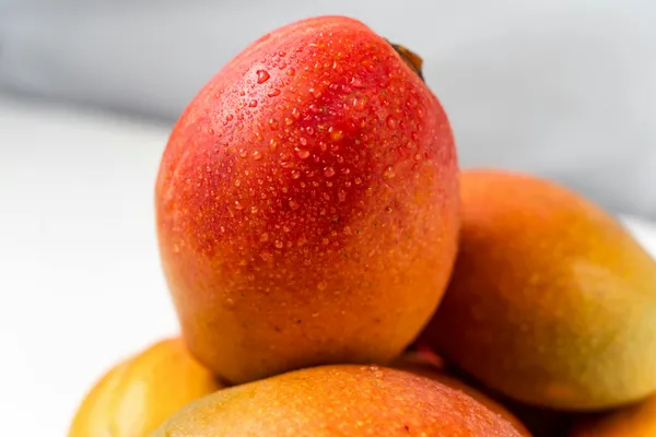 Um estudo publicado na revista científica Foods analisou os efeitos do consumo diário de manga em adultos com pré-diabetes. | Foto: Ilustrativa/Pexels