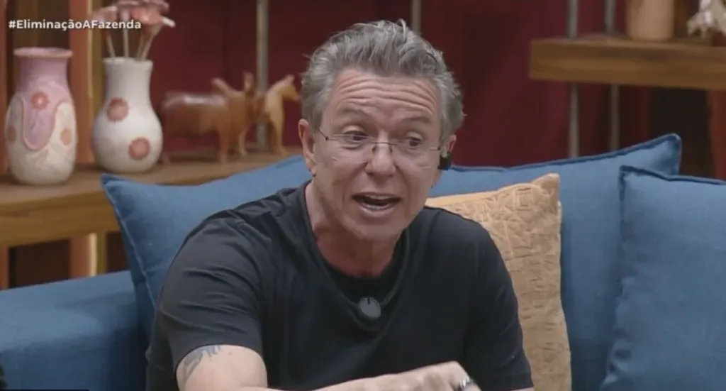 O diretor Boninho voltou a chamar aten&ccedil;&atilde;o de participantes no reality Casa do Patr&atilde;o. | Foto: Divulga&ccedil;&atilde;o