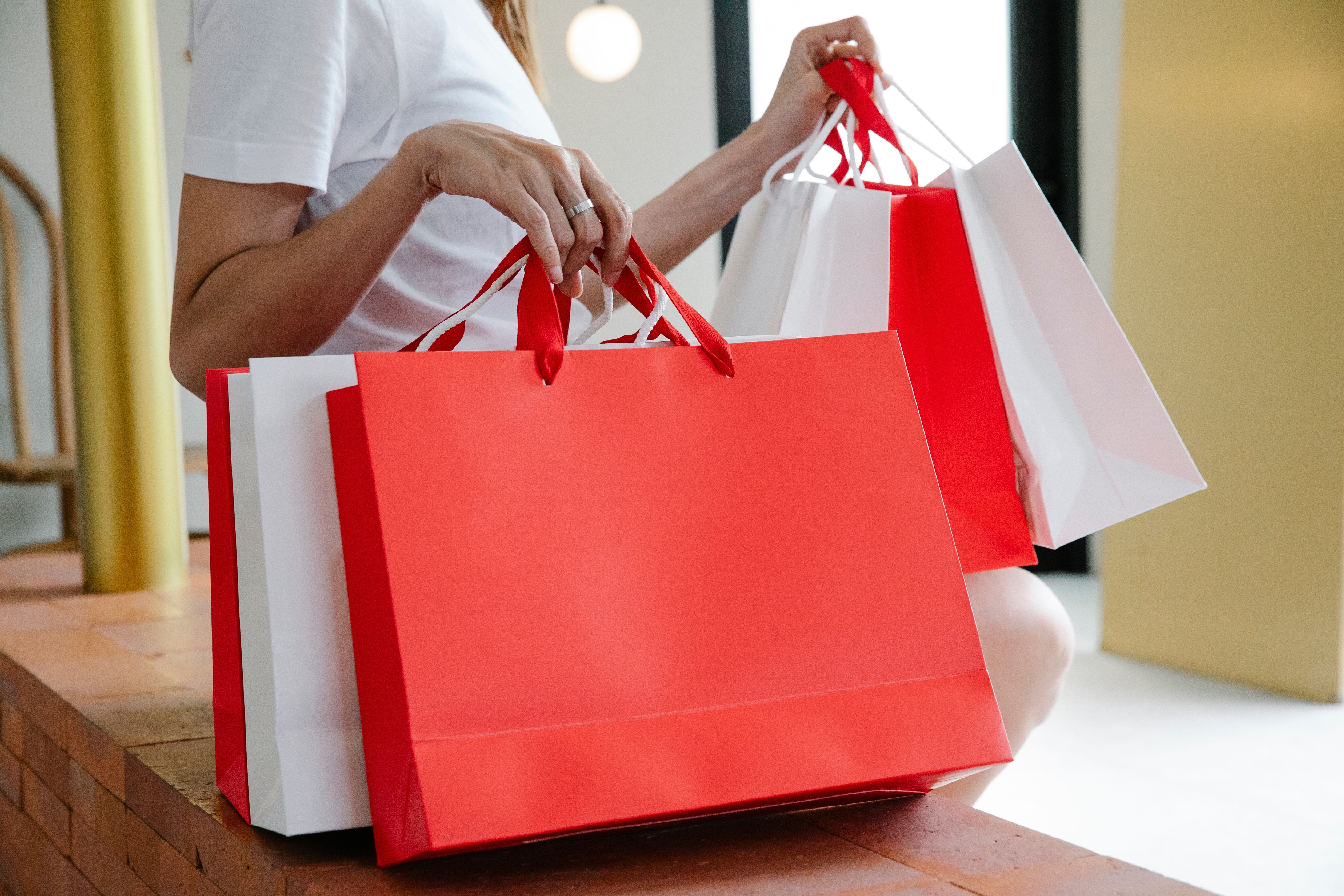 A proximidade do Dia do Cliente, celebrado em 15 de setembro, encontra o consumidor brasileiro com o or&ccedil;amento pressionado. | Foto: Ilustrativa/Pexels