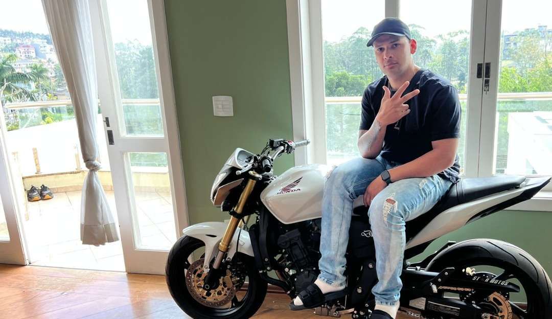 Diogo est&aacute; entre os 39 investigados e possui um mandado de pris&atilde;o em aberto. | Foto: Redes Sociais