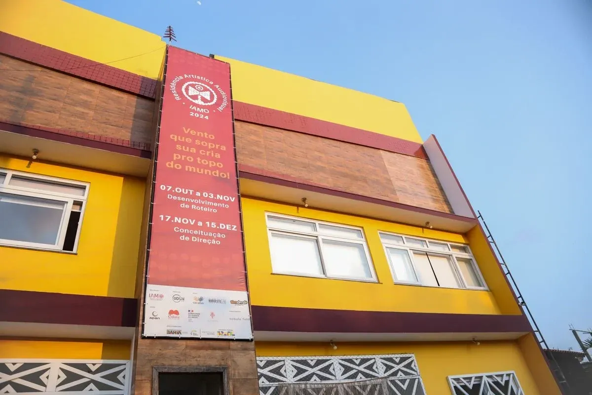 Localizado em Cajazeiras, dentro do Quilombo do Coqueiro Grande, o espa&ccedil;o &eacute; a primeira sala de cinema em um quilombo em Salvador. | Foto: Divulga&ccedil;&atilde;o