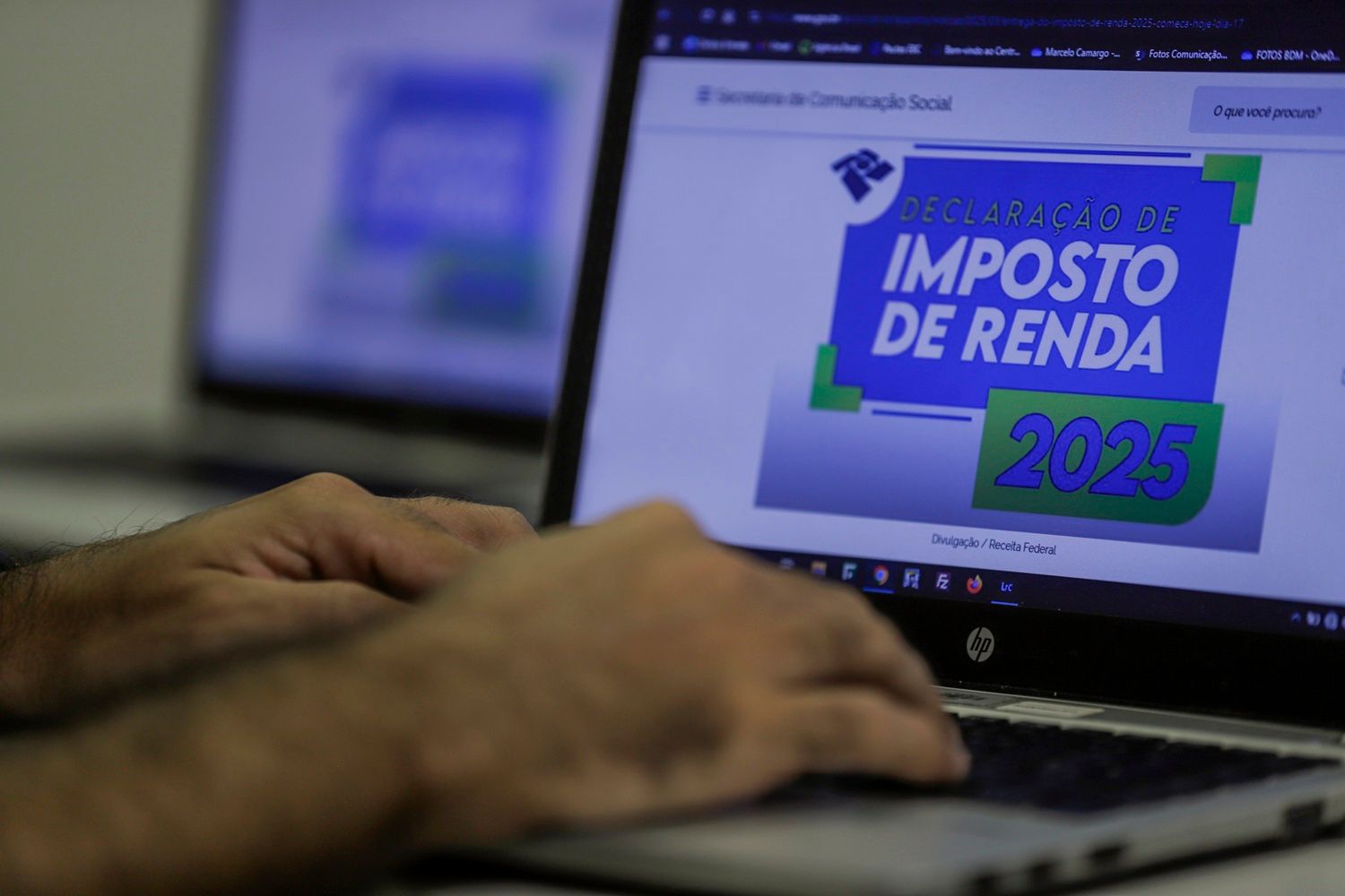 Para quem recebe entre R$ 5.000,01 e R$ 7.350 por mês, a nova regra prevê uma redução progressiva do imposto. | Foto: Joédson Alves/Agência Brasil