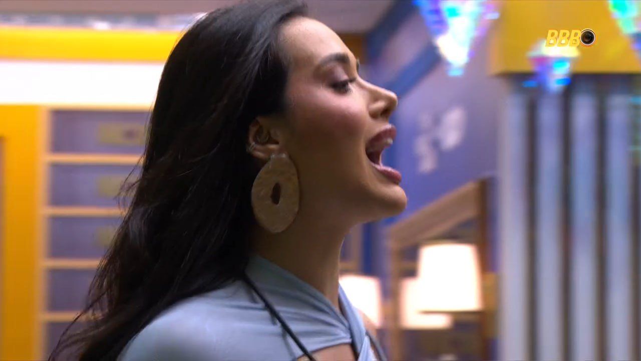Samira e Jordana protagonizaram uma discuss&atilde;o acalorada na sala do BBB 26 na noite de sexta-feira (6). | Foto: Gshow