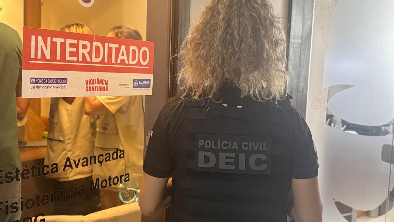 A Pol&iacute;cia Civil da Bahia prendeu 13 pessoas e interditou quatro cl&iacute;nicas de est&eacute;tica durante a Opera&ccedil;&atilde;o Pept&iacute;deos. | Foto: Ascom/PCBA