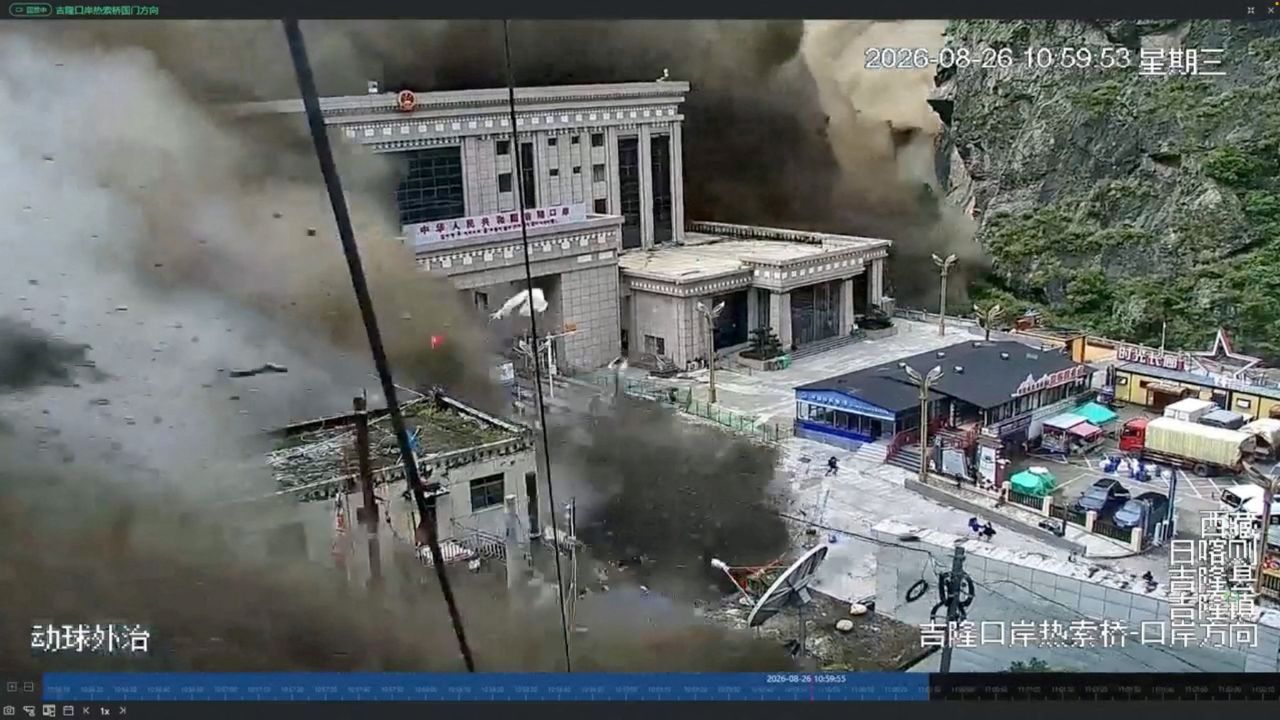 O Itamaraty informou, nesta quarta-feira (26), que acompanha os impactos das inunda&ccedil;&otilde;es que atingiram o Nepal. | Foto: Redes Sociais