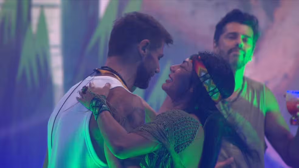 Durante a Festa do L&iacute;der no BBB 26, Jonas Sulzbach chamou Marciele para dan&ccedil;ar. | Foto: Gshow