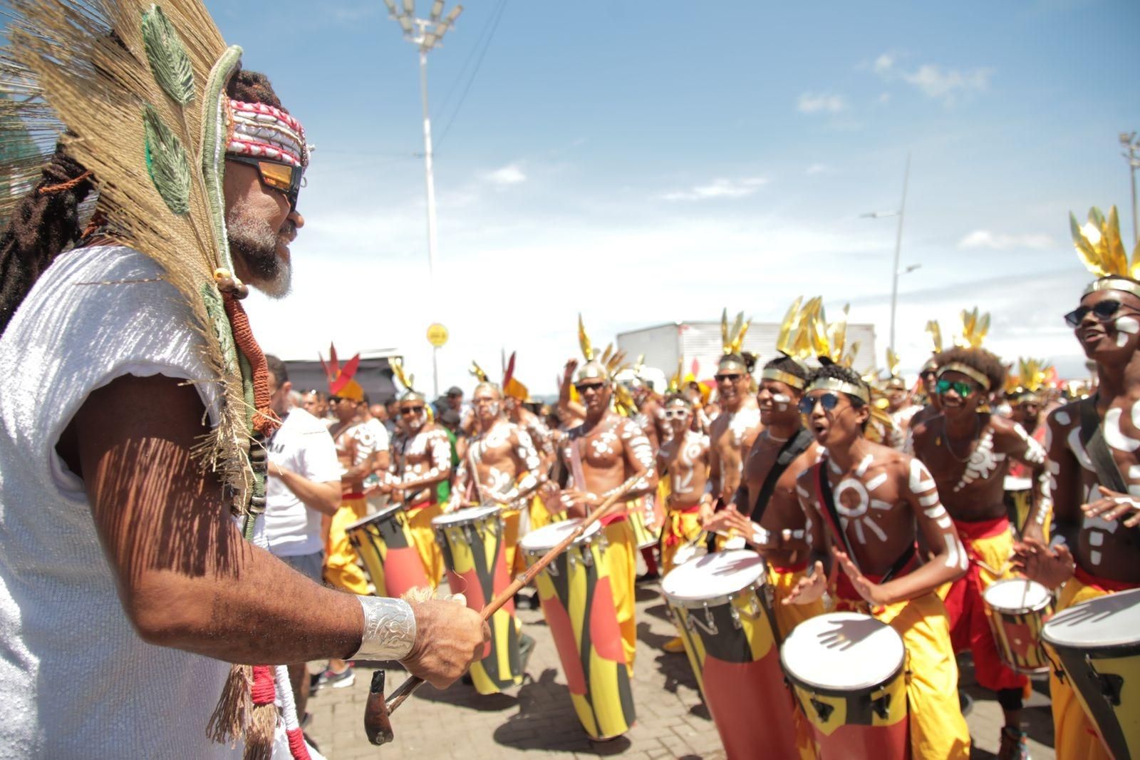 Mais do que um cantor ou percussionista, Carlinhos Brown se consolidou como um dos maiores nomes da cultura brasileira. | Foto: Lucas Moura/Secom PMS