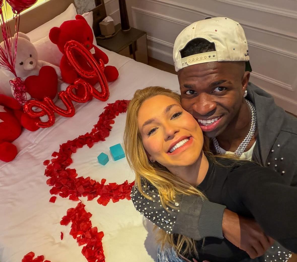 Virginia e Vini Jr. assumiram o namoro oficialmente há cerca de duas semanas. | Foto: Redes Sociais