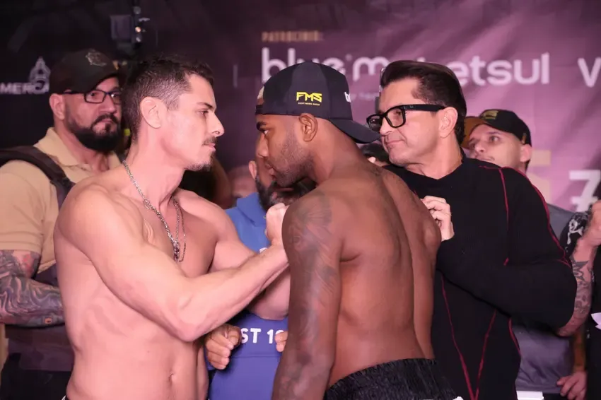A rivalidade começou antes mesmo da luta, com provocações de Davi durante a encarada oficial. | Foto: Redes Sociais