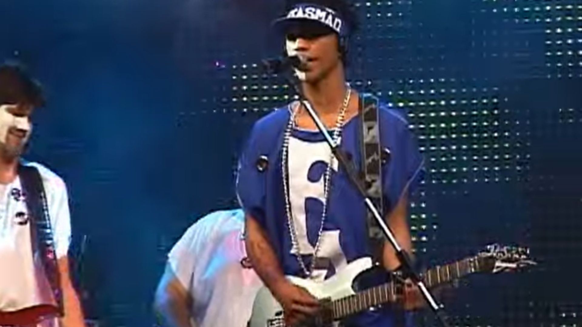 Edcity comandou a banda Fantasmão | Imagem: reprodução/YouTube