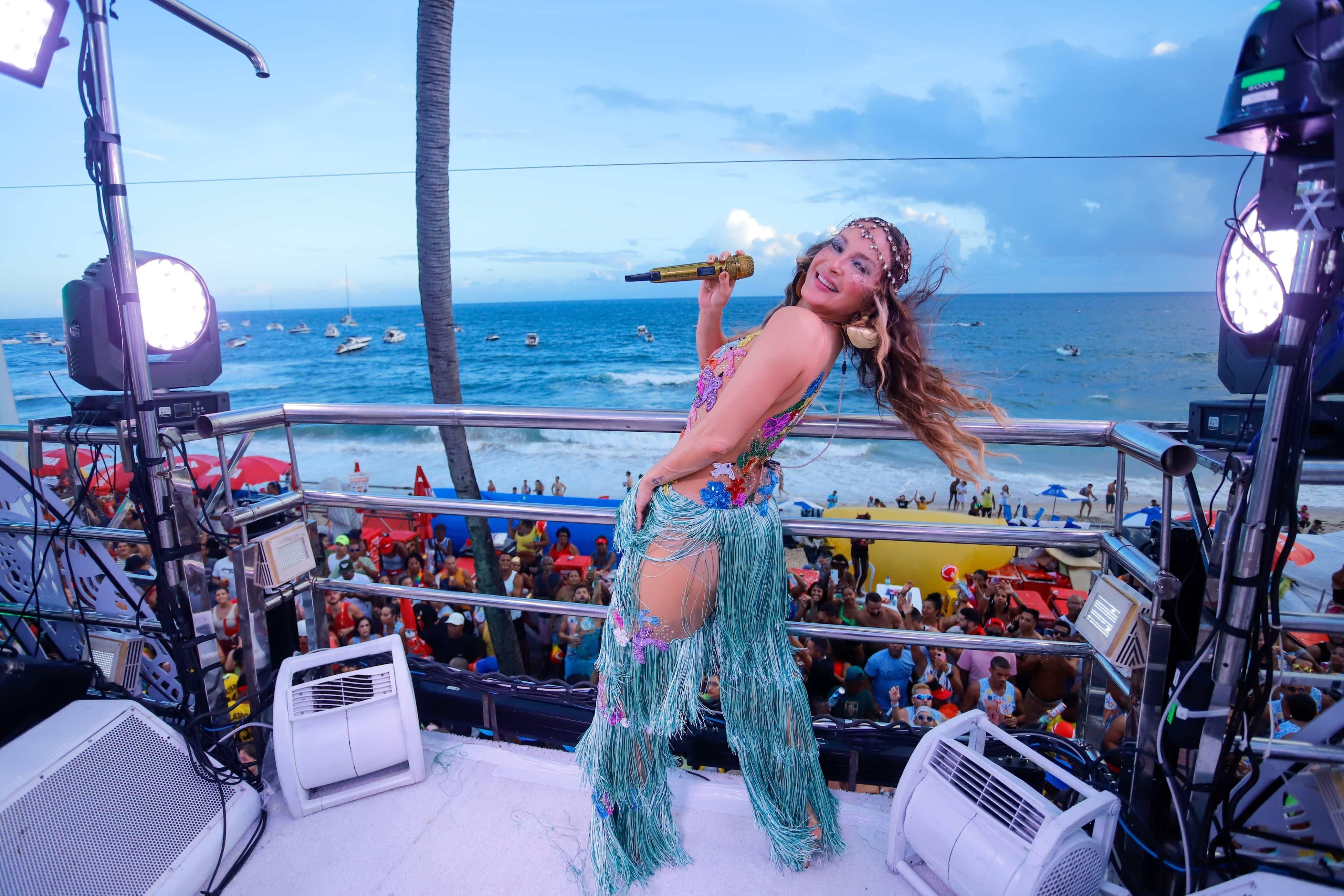 A cantora baiana-fluminense Claudia Leitte construiu uma trajet&oacute;ria diretamente ligada ao Carnaval de Salvador. | Foto: Alfredo Filho/Secom PMS