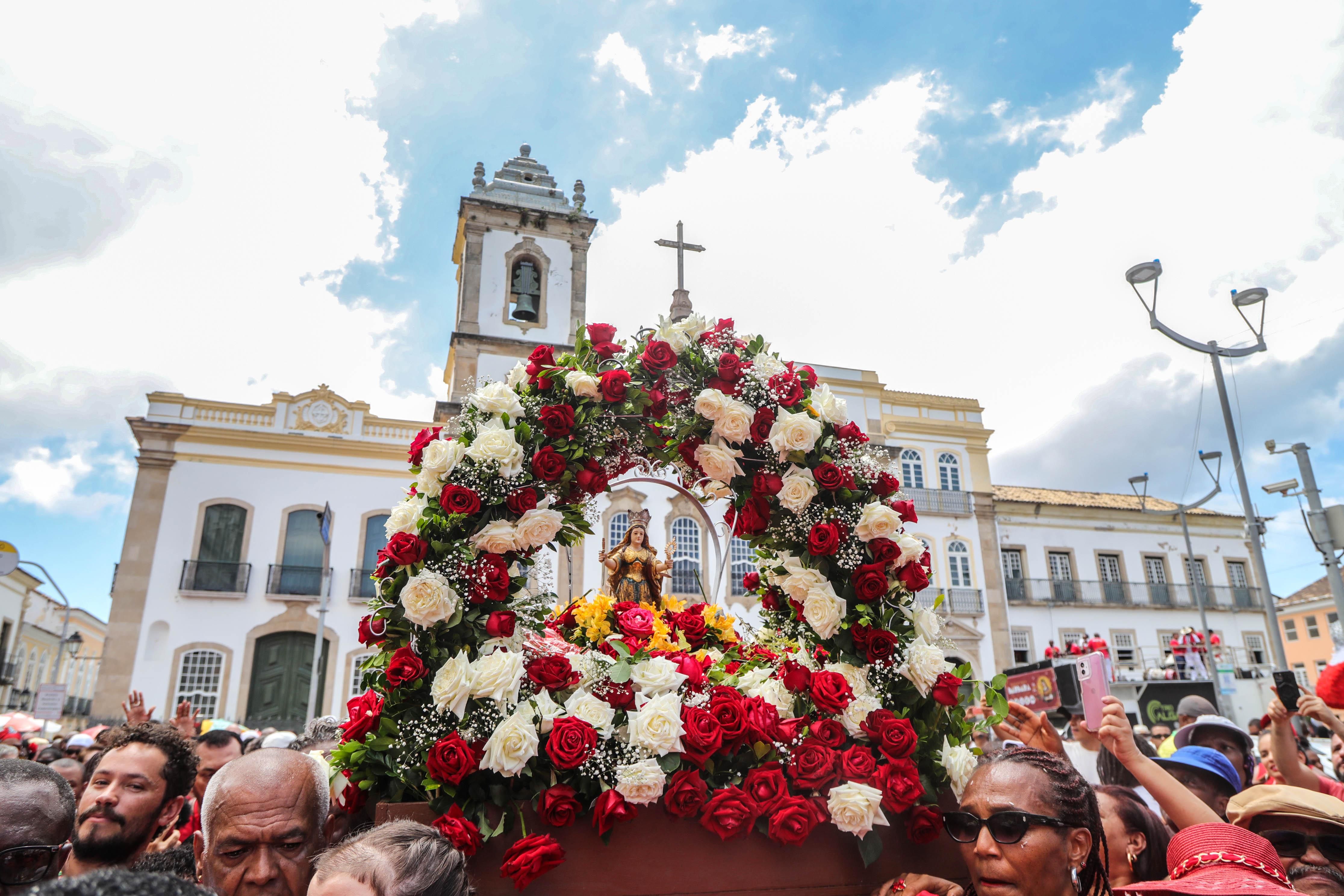 A Festa de Santa Bárbara, uma das celebrações mais populares do calendário religioso de Salvador, volta a ocupar o Centro Histórico em 4 de dezembro. | Foto: Bruno Concha/Secom PMS
