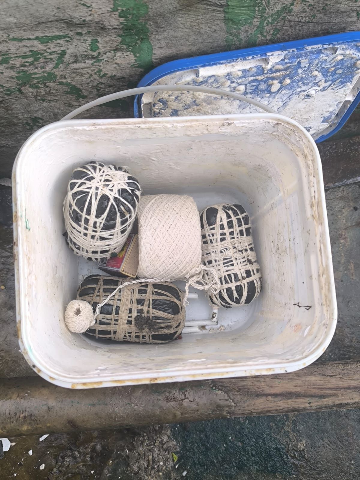 Durante a abordagem, os ocupantes deixaram o local em dire&ccedil;&atilde;o a uma &aacute;rea de manguezal e abandonaram a canoa. | Foto: Inema