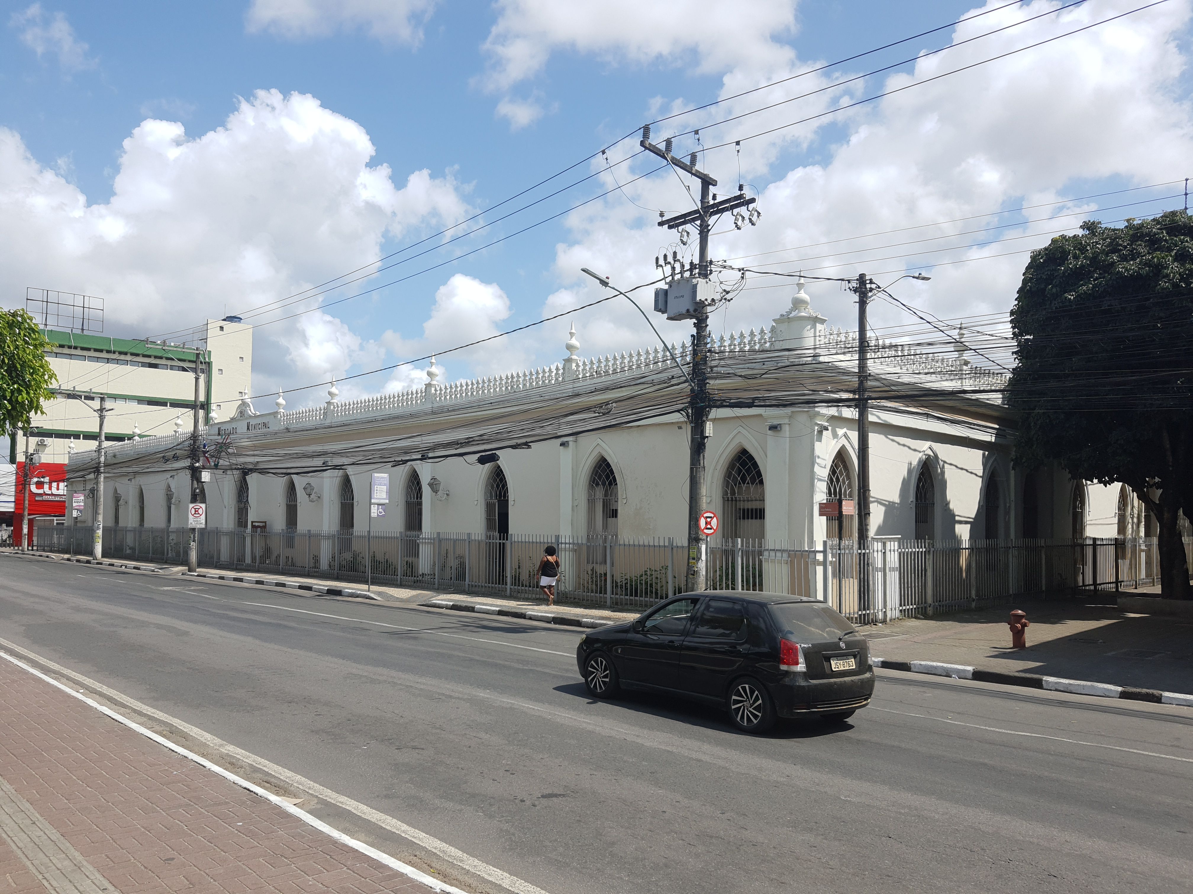 Segundo a distribuidora, equipes t&eacute;cnicas foram mobilizadas para atuar no restabelecimento do servi&ccedil;o. | Foto: Redes Sociais