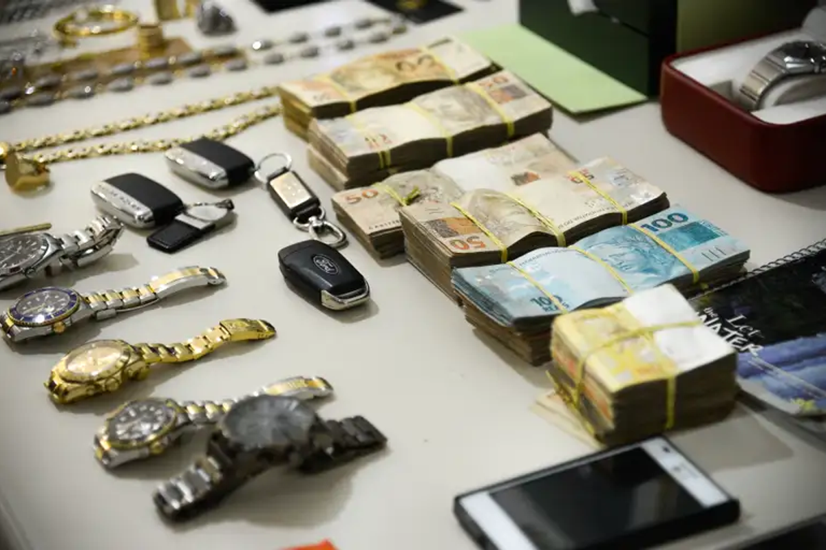 Suspeitos de furtar R$ 400 mil em joias e rel&oacute;gios em Juazeiro s&atilde;o de Goi&aacute;s e Tocantins e aguardavam &ocirc;nibus com destino a Bras&iacute;lia. Foto ilustrativa: Fernado Fraz&atilde;o / Ag&ecirc;ncia Brasil