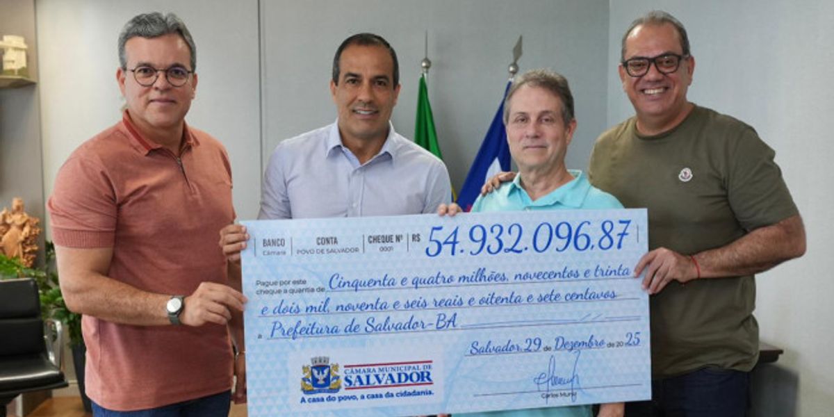 Bruno Reis recebe devolução de R$ 54,9 milhões não usados pela Câmara de Vereadores | Foto: Betto Jr./Secom