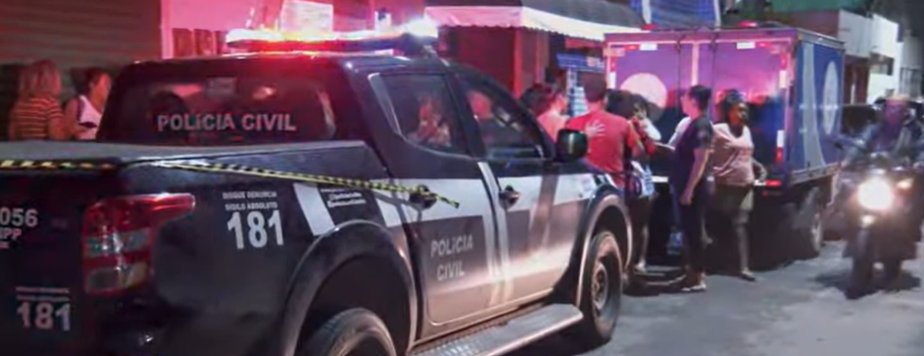 O Departamento de Pol&iacute;cia T&eacute;cnica (DPT) est&aacute; no local realizando a per&iacute;cia e remo&ccedil;&atilde;o do corpo.| Reprodu&ccedil;&atilde;o: Fala Dani