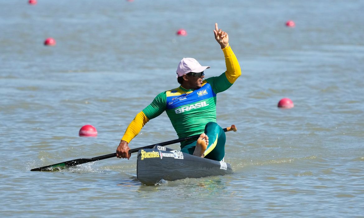 O baiano Isaquias Queiroz conquistou a medalha de prata na final da Copa do Mundo de Canoagem. | Foto: Federa&ccedil;&atilde;o Espanhola de Canoagem