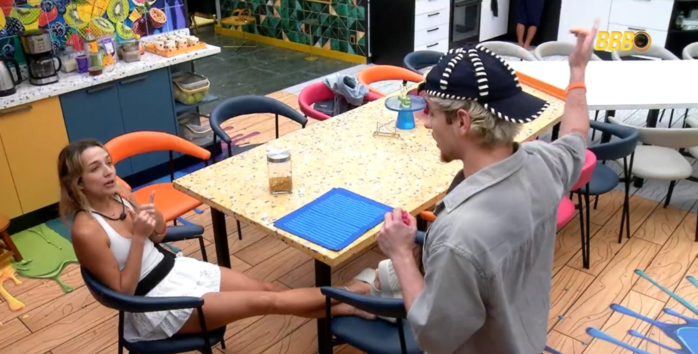 Samira chamou Juliano Floss para falar sobre a lou&ccedil;a suja no BBB 26. | Foto: Gshow