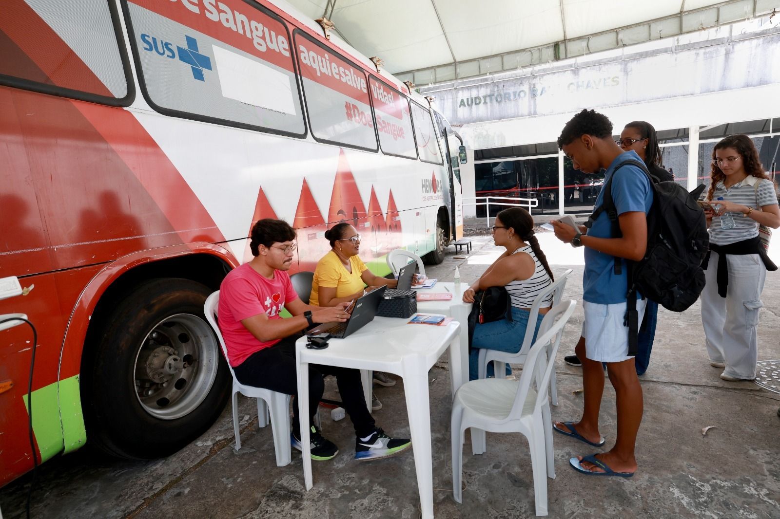 Moradores de Salvador e de outras cidades baianas ter&atilde;o novos pontos para doar sangue ao longo de outubro. | Foto: Denisse Salazar/GOVBA