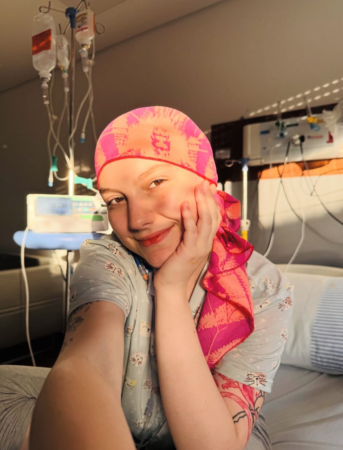 Internada há quase uma semana em Curitiba, a influenciadora Isabel Veloso voltou a ser transferida para a UTI. | Foto: Redes Sociais