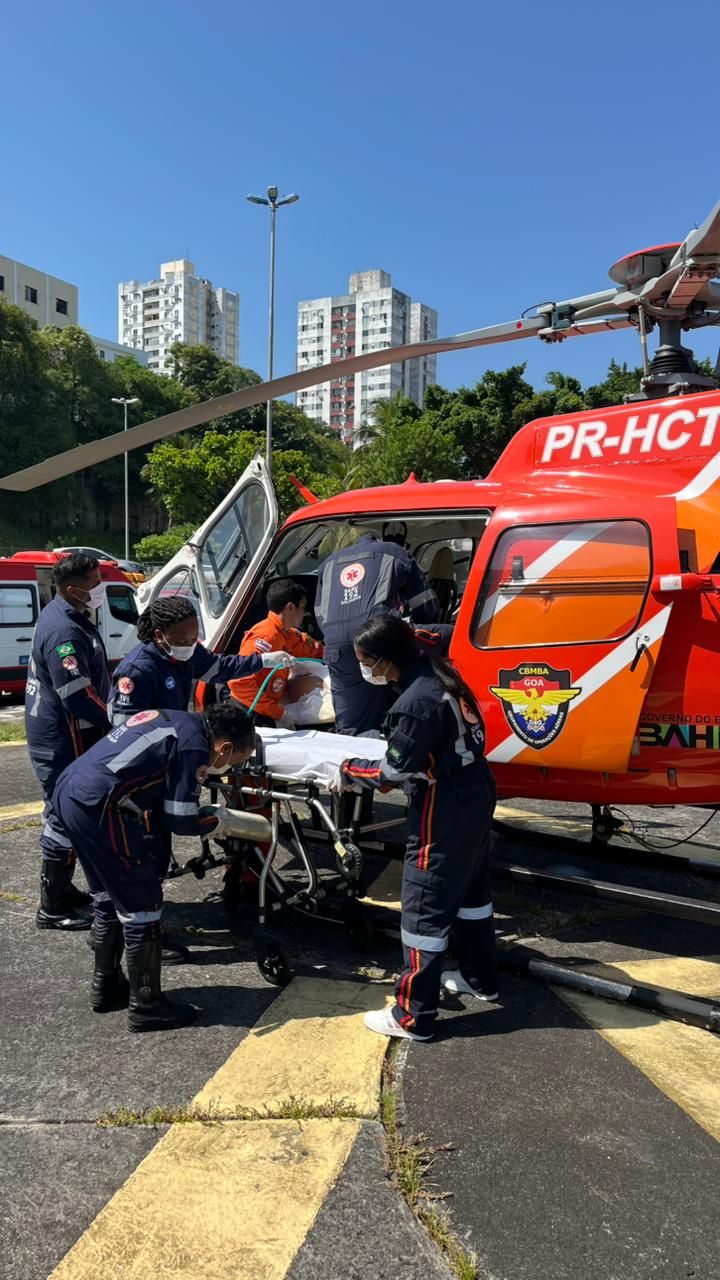 Em raz&atilde;o da gravidade das queimaduras, a v&iacute;tima precisou ser encaminhada para Salvador. | Foto: Corpo de Bombeiros